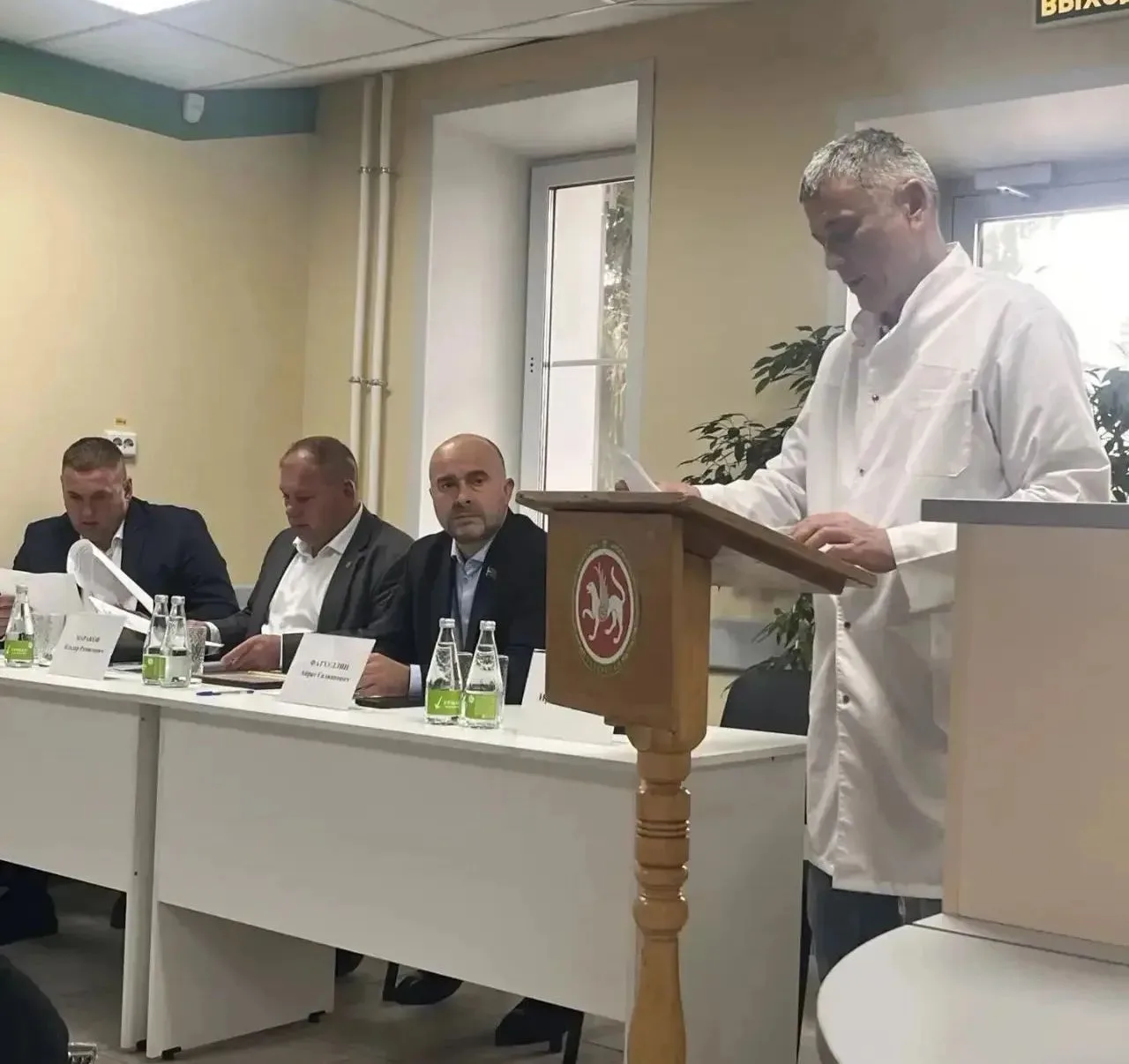 Состоялась теплая встреча с коллективом Тюлячинской центральной районной больницы, обсу...