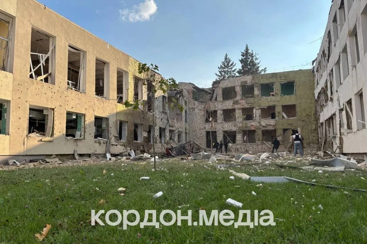 Последствия удара УМПК в Сумах