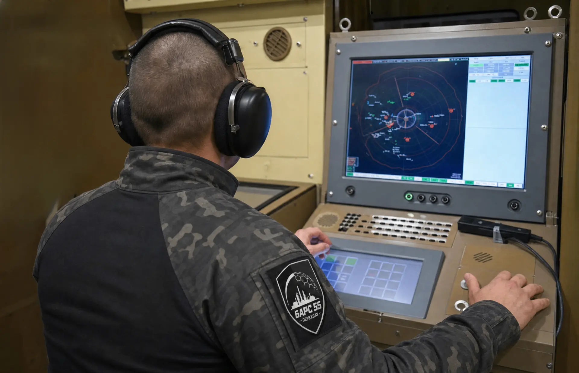 ОПЕРАТОР РАДИОЛОКАЦИОННОЙ СТАНЦИИ (РЛС)
