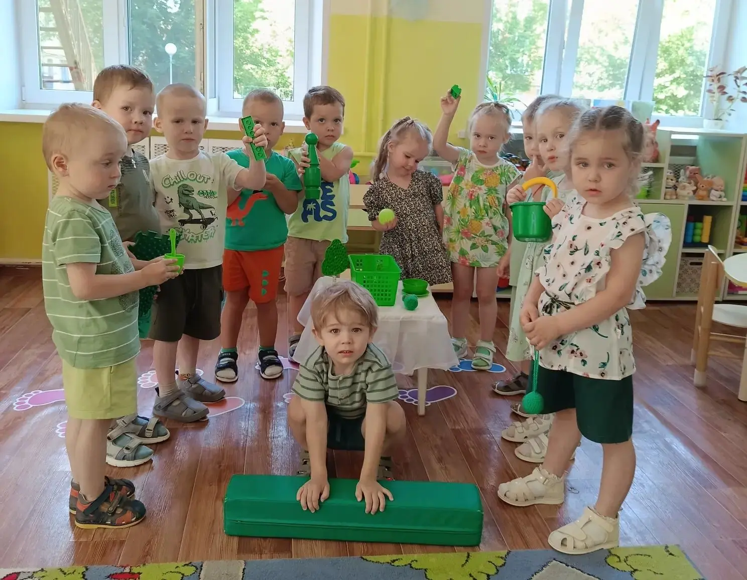 Разноцветная неделя в яслях! 🎨