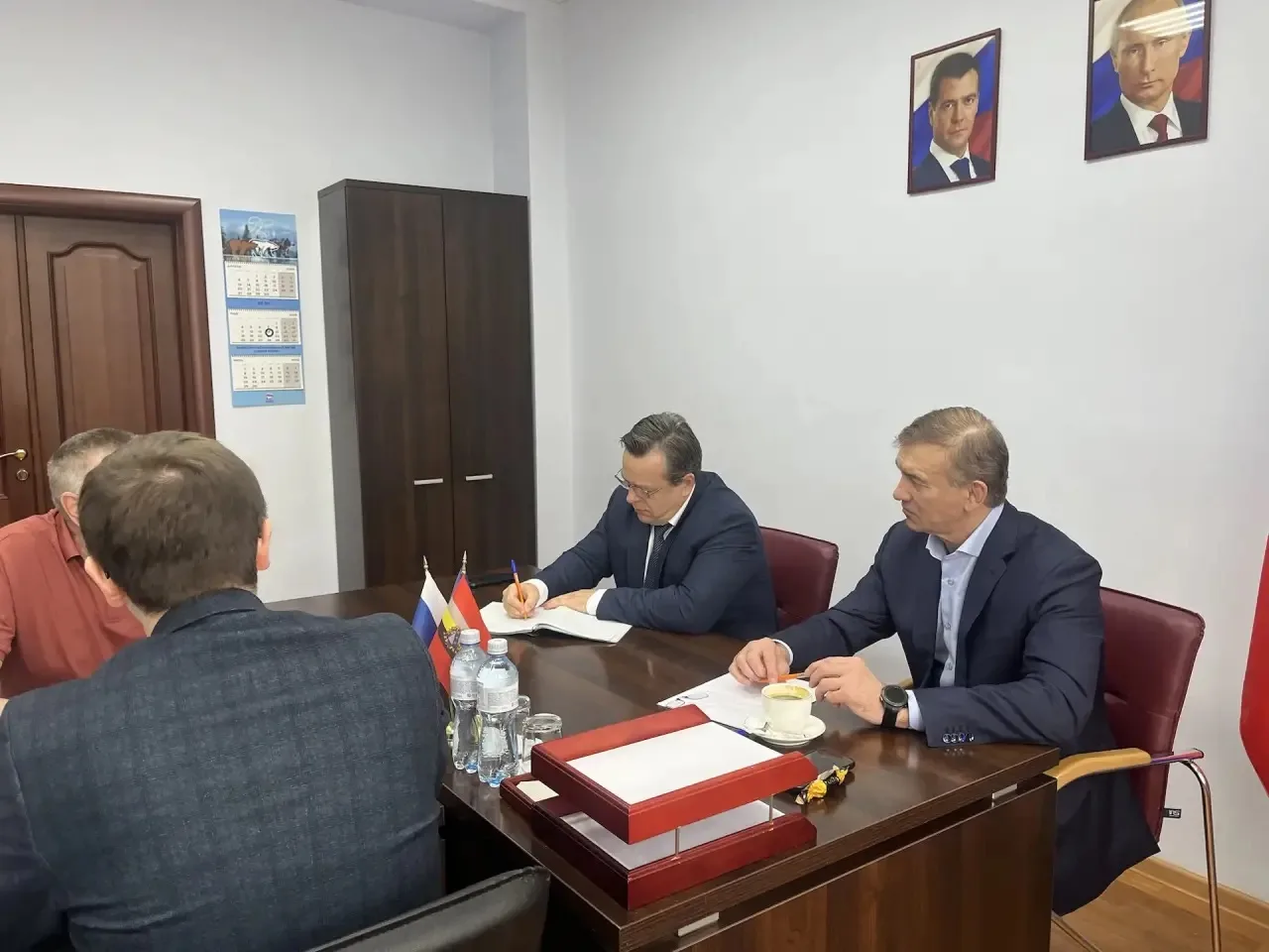 Совместно с Сенатором РФ Александром Брыксиным провели прием ветеранов СВО и членов их семей.  Отдел