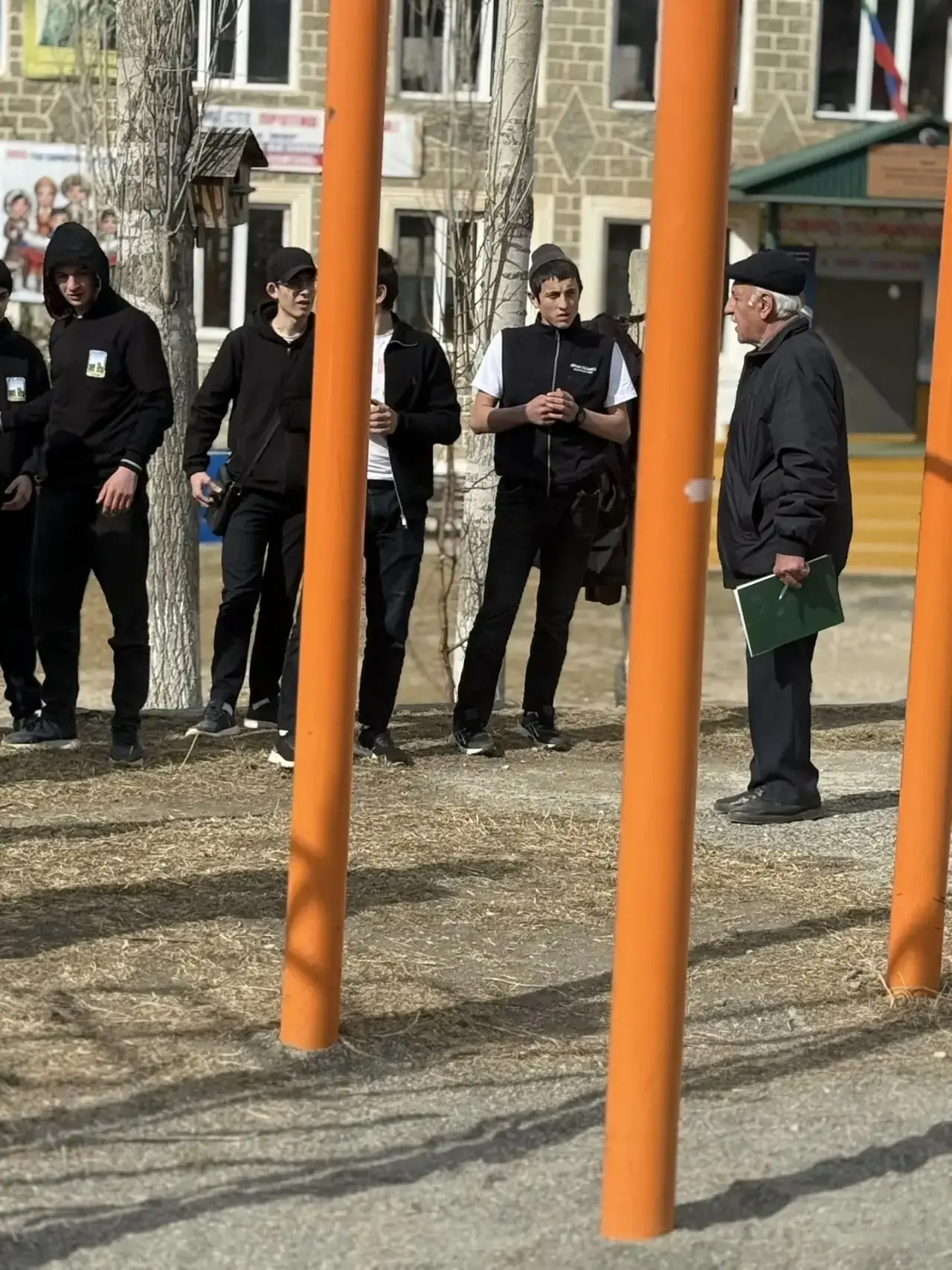 Военно-патриотическая игра «Зарница» прошла в МКОУ «Гонодинская СОШ»
