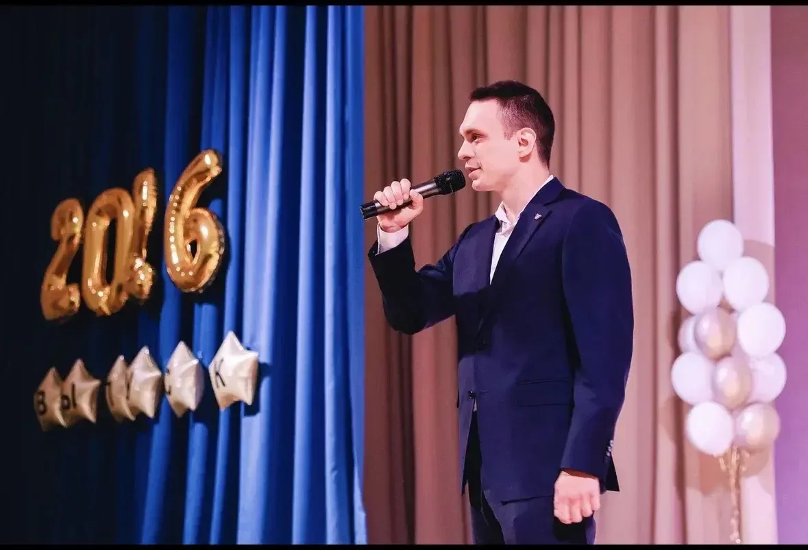Последний звонок прозвучал для 5 тысяч выпускников Химок  В школах Химок прошли торжественные линейк