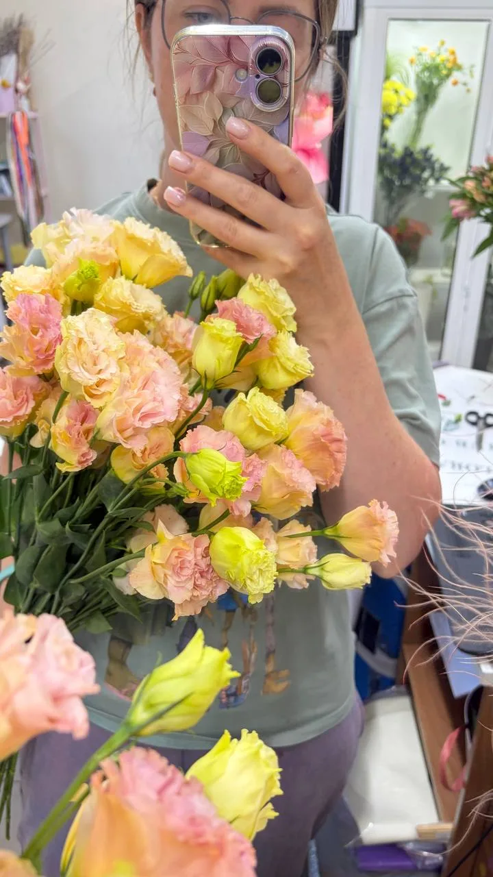 🍋Эустома розово-лимонная 

-.390 за ветку

💕Львиный зев ягодного цвета 

-.280 за шт 

🍓Кустовая 