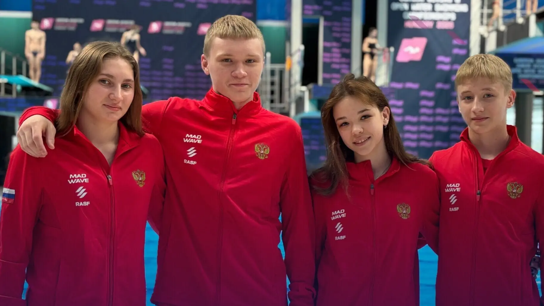 🇷🇺Первое золото на Первенстве Европы по прыжкам в воду в Будапеште!

В дебютный день Первенства Ев