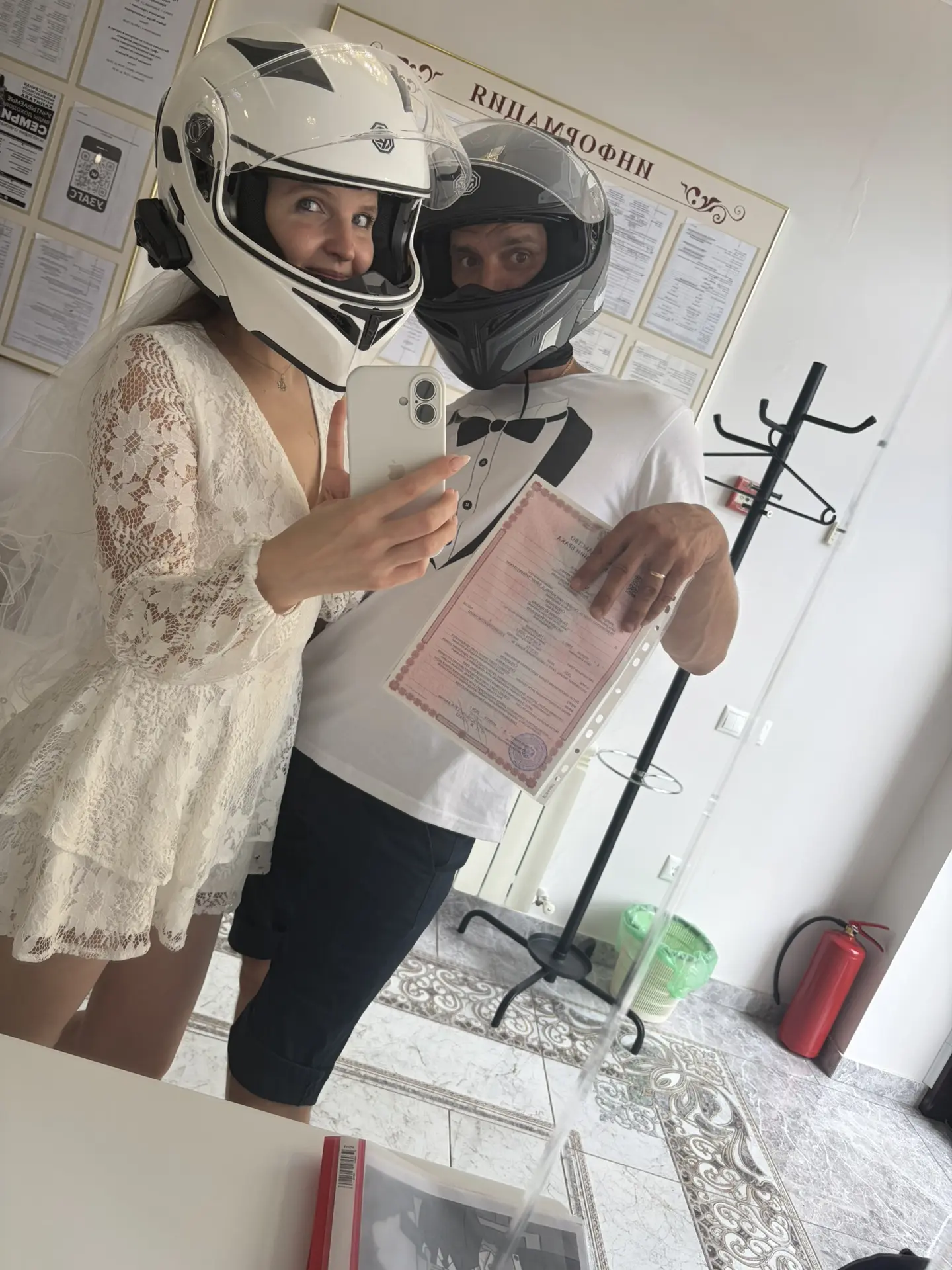 🤵‍♂️👰‍♀️🏍️