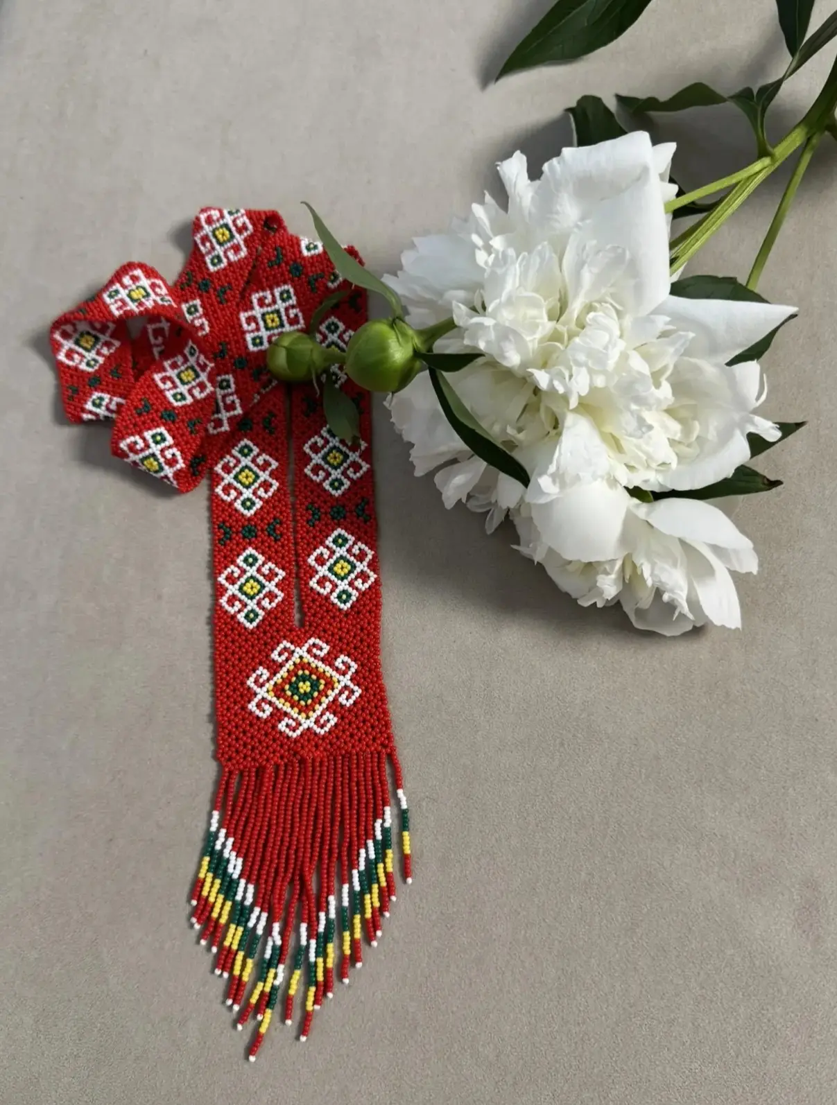 Закончила ещё один гердан. А вам в каком цвете больше нравится ?😊