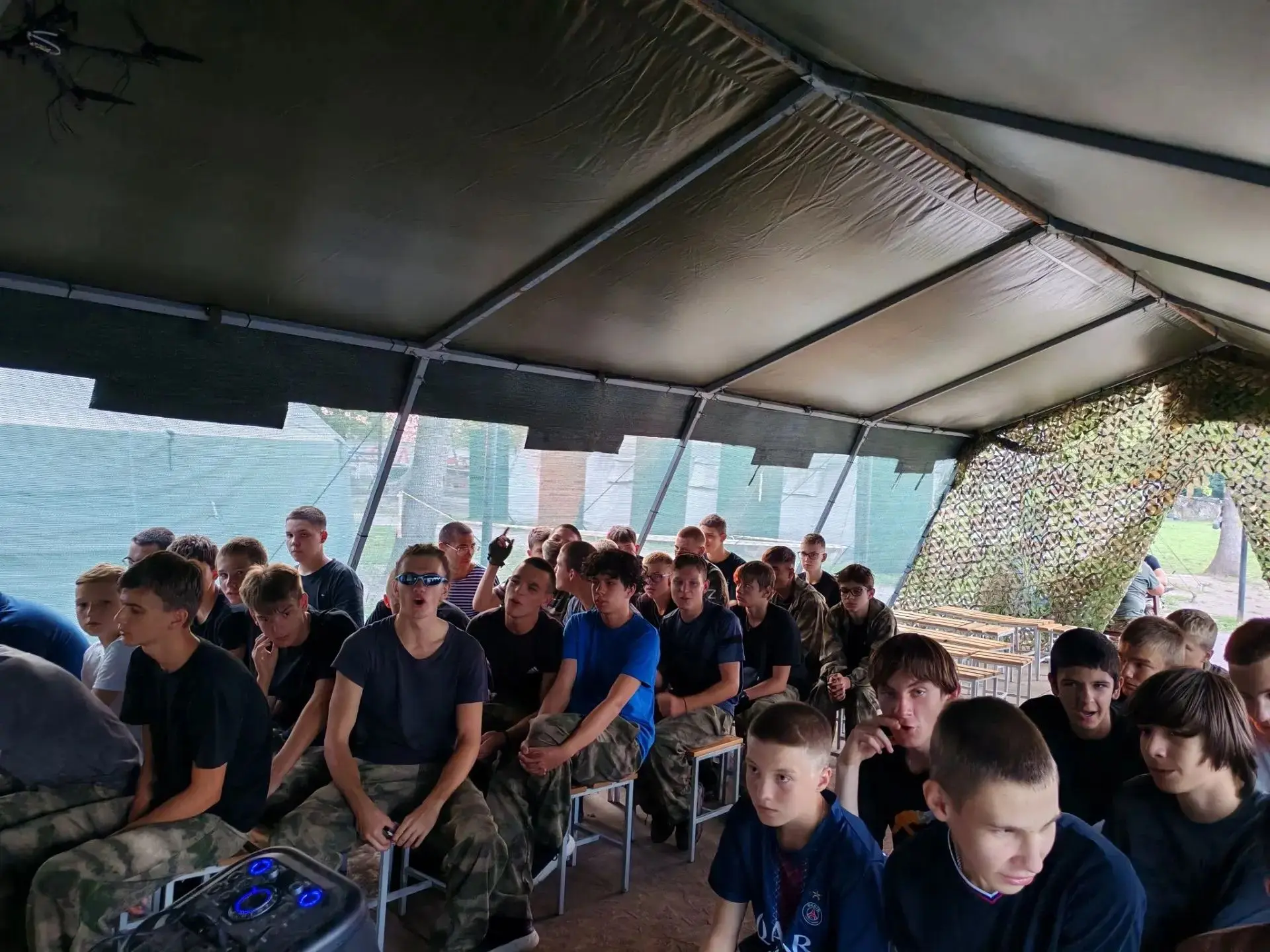 ✨👥18 августа в военно-патриотическом лагере «Армата» прошло мероприятие «Песни, опалён...