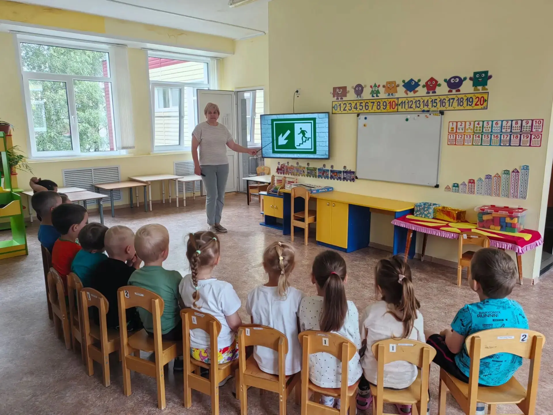 🛡 Безопасность — прежде всего!
В старшей группе «Паровозик» МБДОУ детский сад «Солнышко» с. Красное