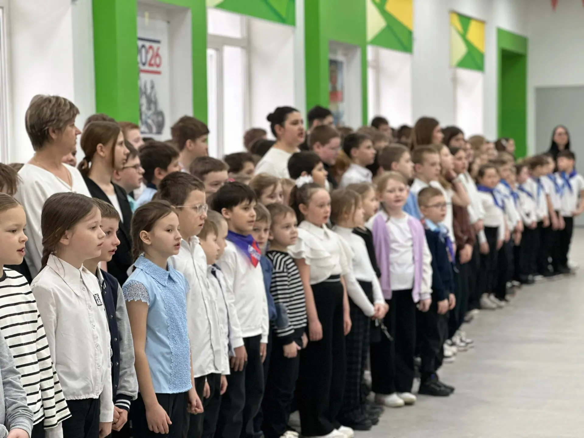 🚀 Новая неделя в МБОУ СОШ №3 началась с патриотизма и открытий! 🇷🇺 16 марта 2026 года, наша школа №3