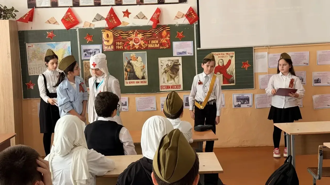 Урок Мужества «Цена Победы» прошёл в 5 «Ж» классе 🇷🇺  В преддверии 9 Мая в 5 «Ж» классе состоялся Ур