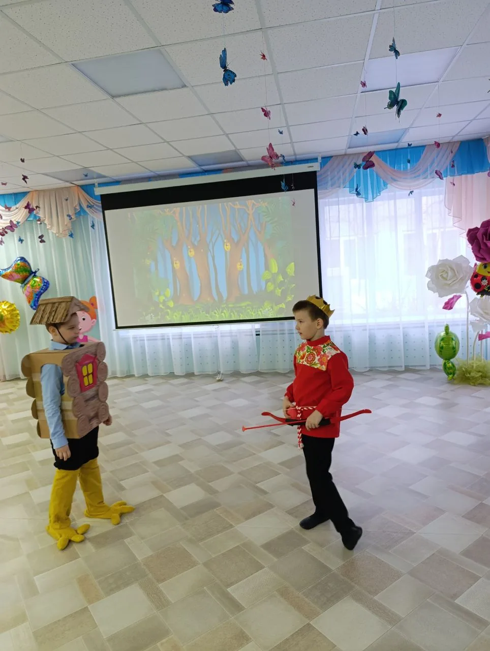 Ребята подготовительной группы №3 подарили зрителям русскую народную сказку "Царевна-ля...