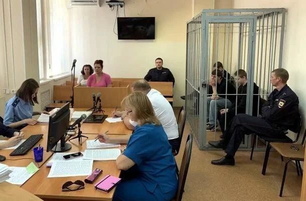 «Товар» на 9 кило не доехал до столицы: молодые москвичи ответят в суде

В Ивановском областном суде