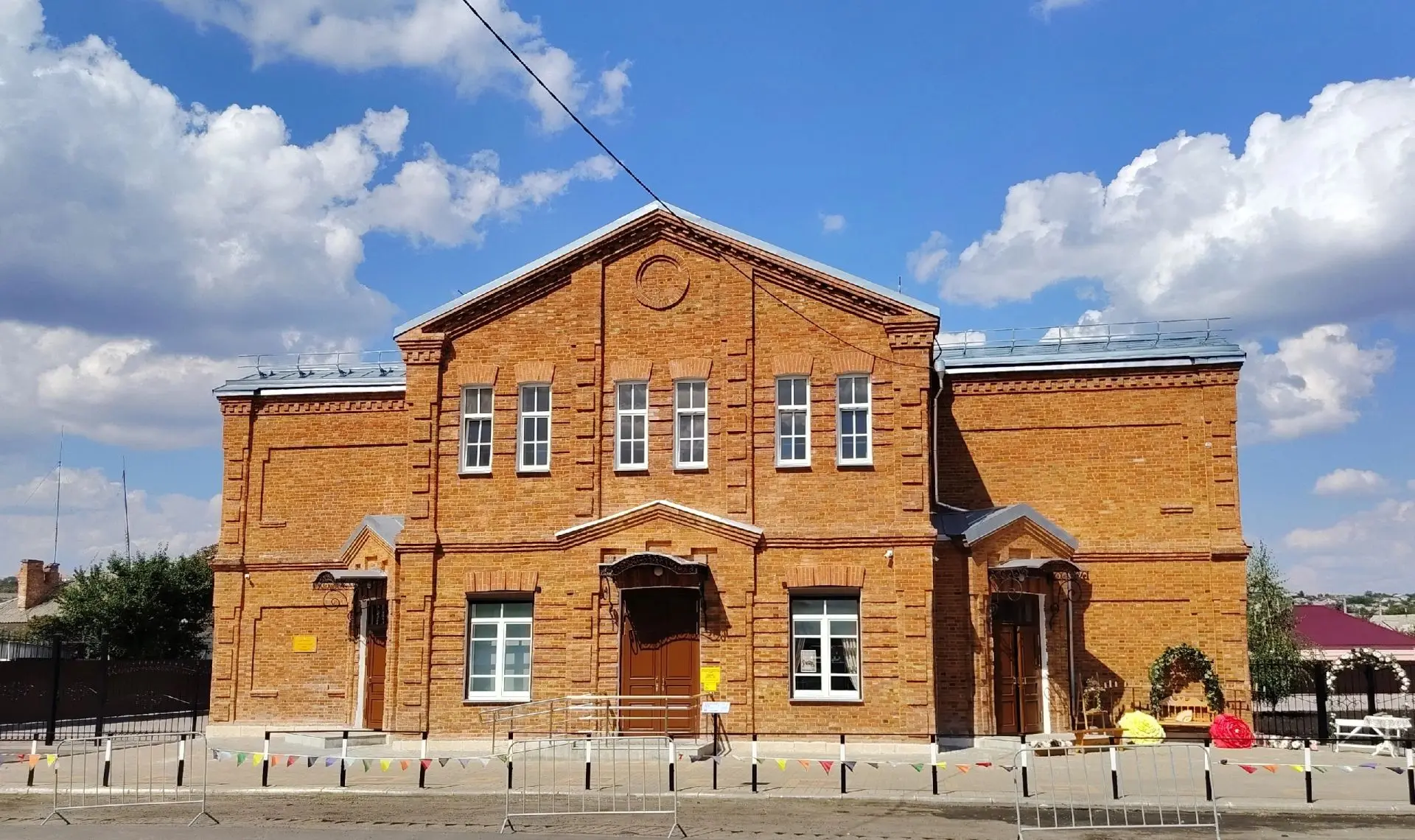🏛️ Дорогие друзья! Напоминаем вам график работы музея: