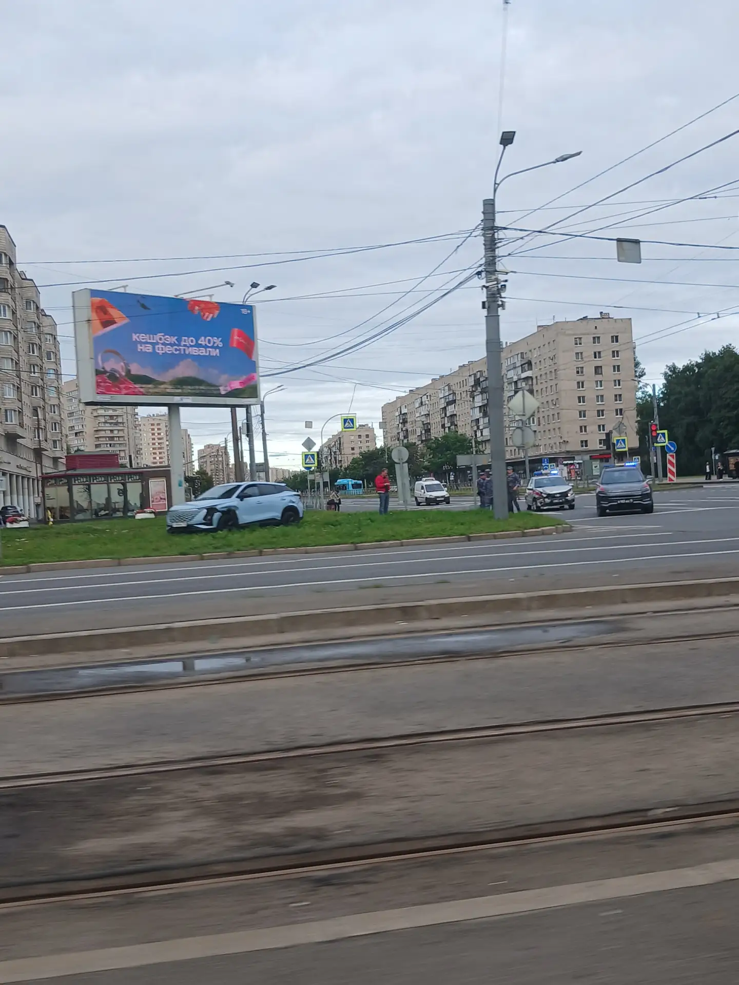 ДТП на пересечении пр. Славы и Бухарестской ул.