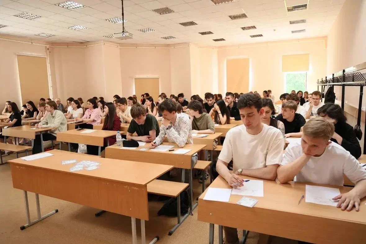 ⚡️В СЗГМУ им. И.И. Мечникова Минздрава России прошёл диктант «Write it Right»!  Мероприятие, приуроч