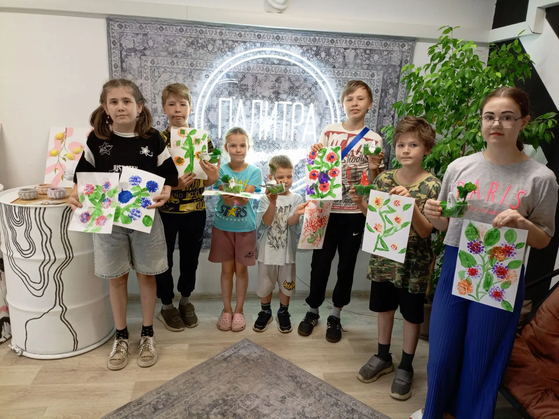 Творчество, радость и создание собственных шедевров! 🎨🖼️ Благодарим сотрудников арт -...