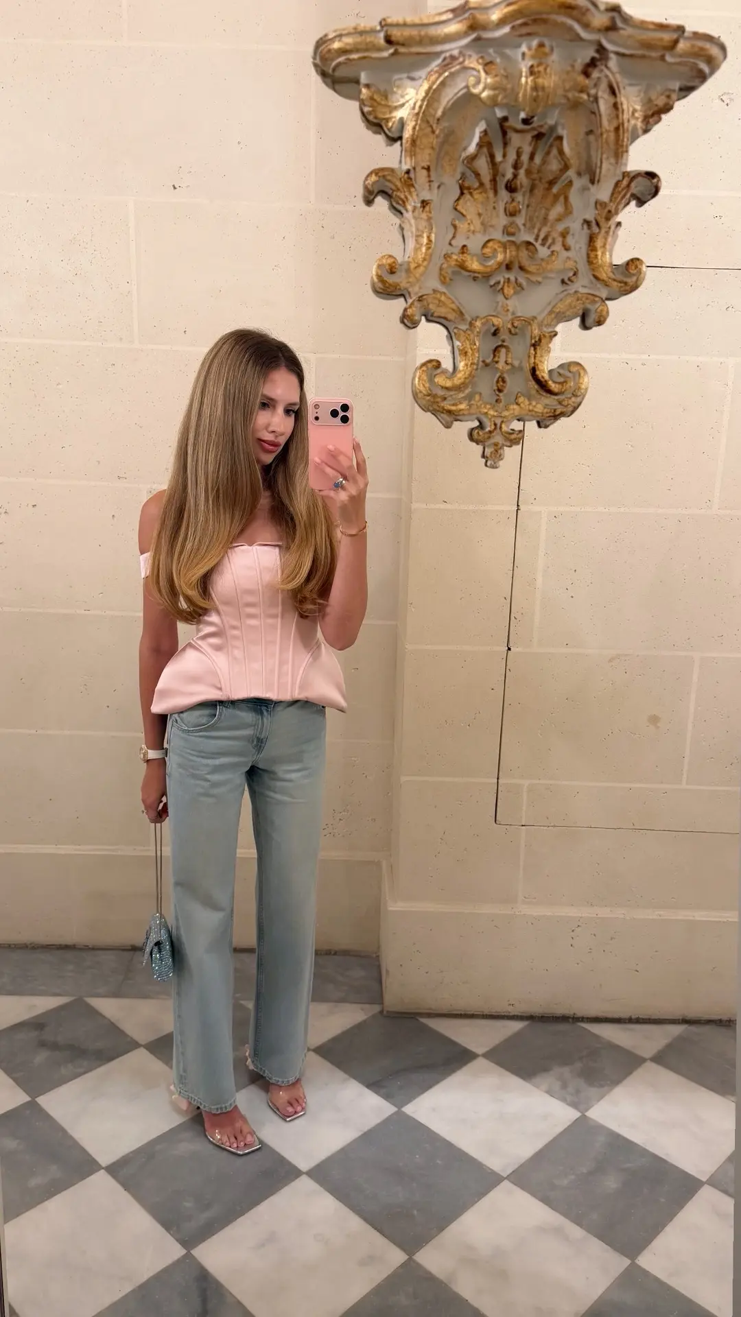 одно из тех мест, где хочется задержаться подольше 
📍Геленджик, Chateau de talu