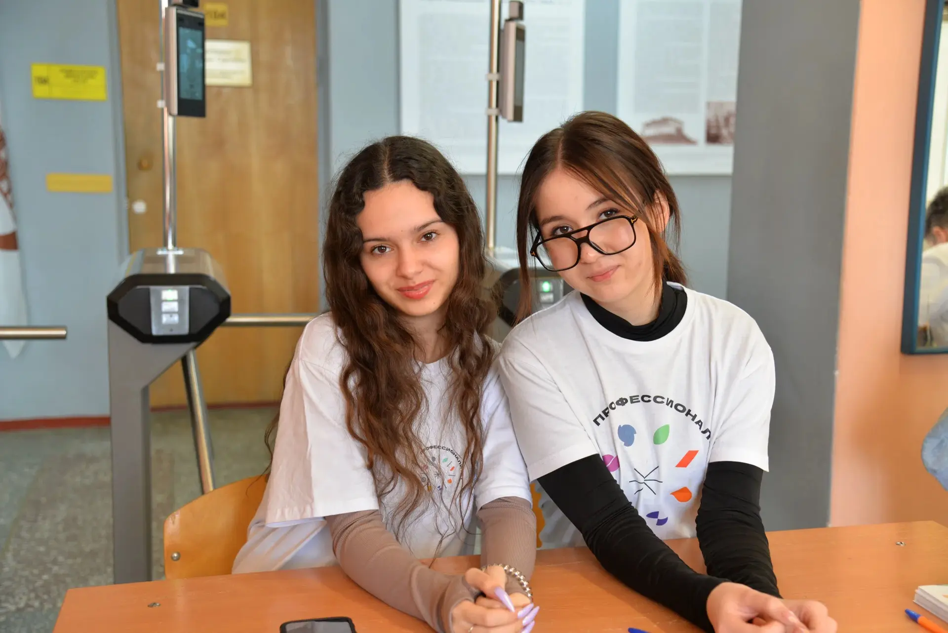 ВНИМАНИЕ, АБИТУРИЕНТЫ И РОДИТЕЛИ!

С 19 июня 2026 года в нашем колледже стартует приёмная кампания —