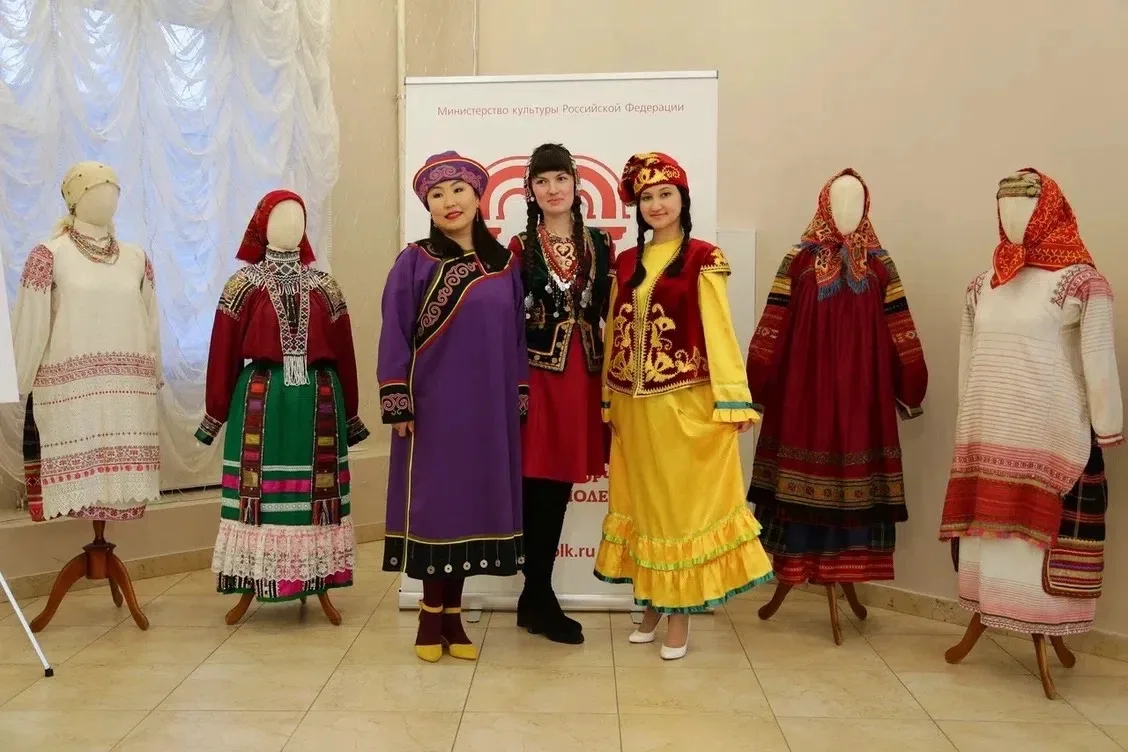 Дружим народами!
Дружим регионами!
Дружим всей страной!

С Днем дружбы, друзья!
#ВместемыРоссия!