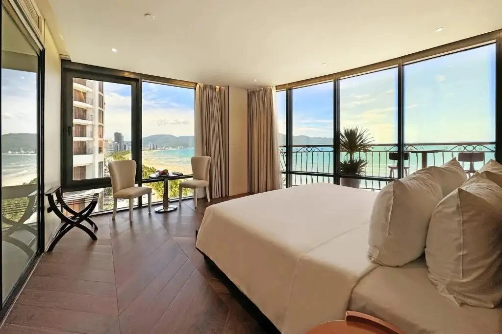 ВЬЕТНАМ🇻🇳ДАНАНГ  🏨Holiday Beach Danang 4*  📍Фактически единственный городской отель в центре Дананга