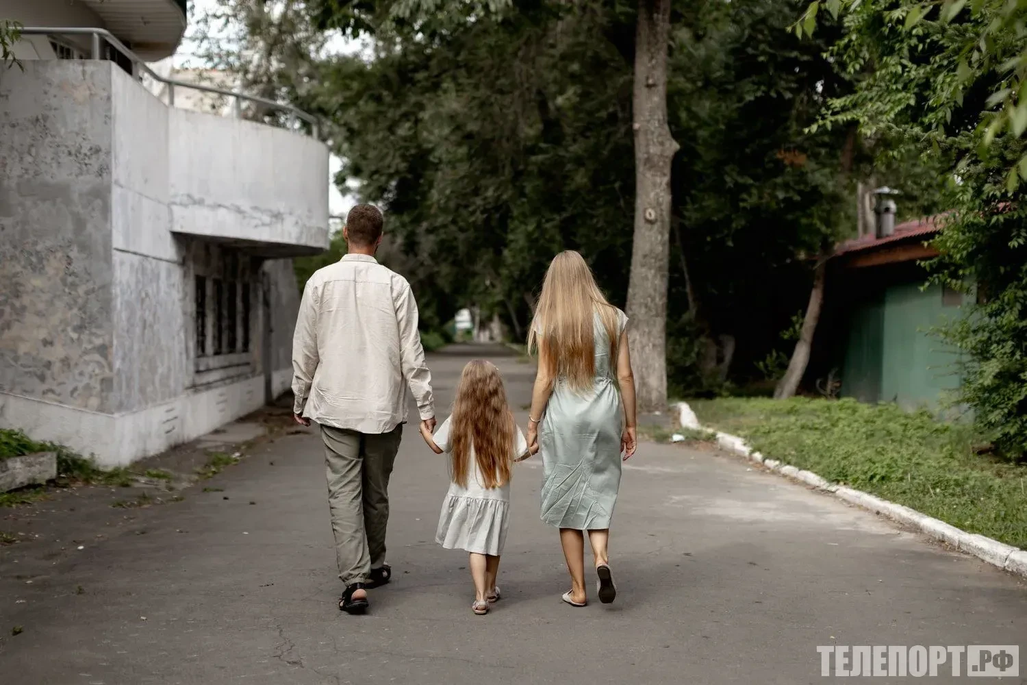 👨‍👩‍👧‍👦Стандарт для семейных сотрудников: десятки соглашений по его использованию з...