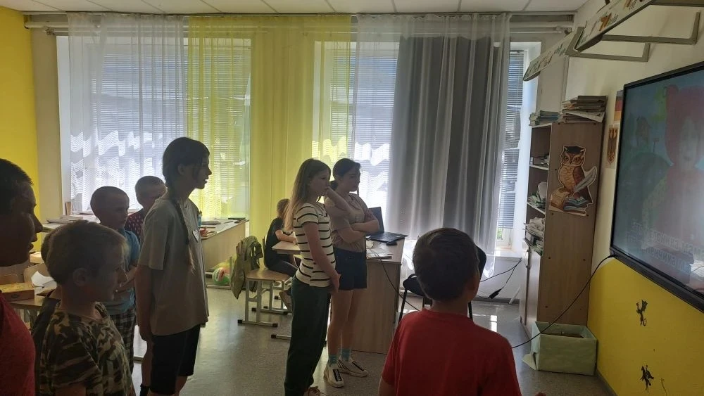 День детства в пришкольном лагере