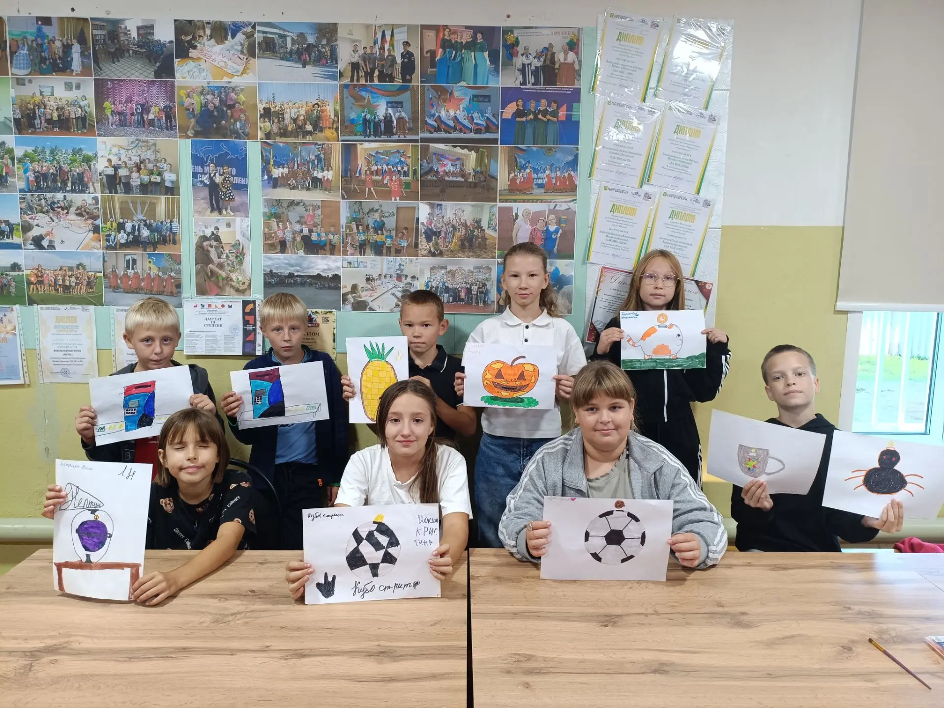 🎨 В Михайло-Овсянском СДК состоялся конкурс рисунков «Моя копилка». 💰 Участники прояв...