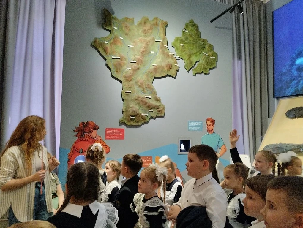 ❗Учащиеся 1В класса в конце учебного года посетили Краеведческой музей. С большим интер...