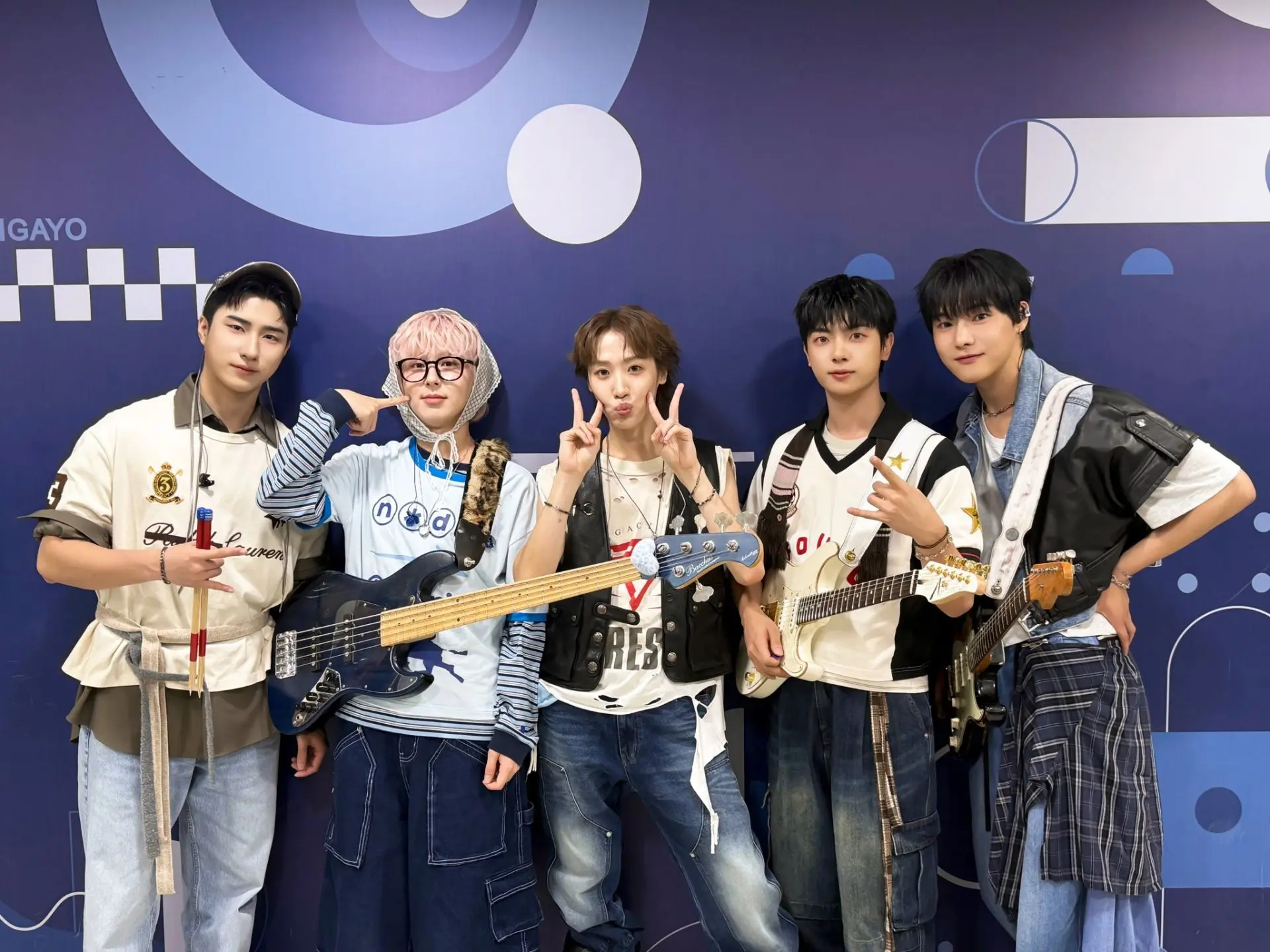 🦈 #ONEWE