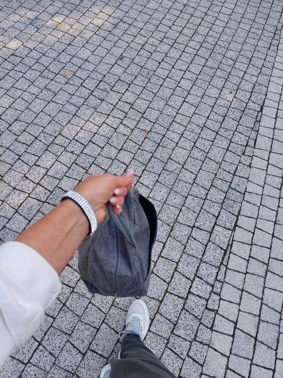 На этой неделе много работаю в кабинете.