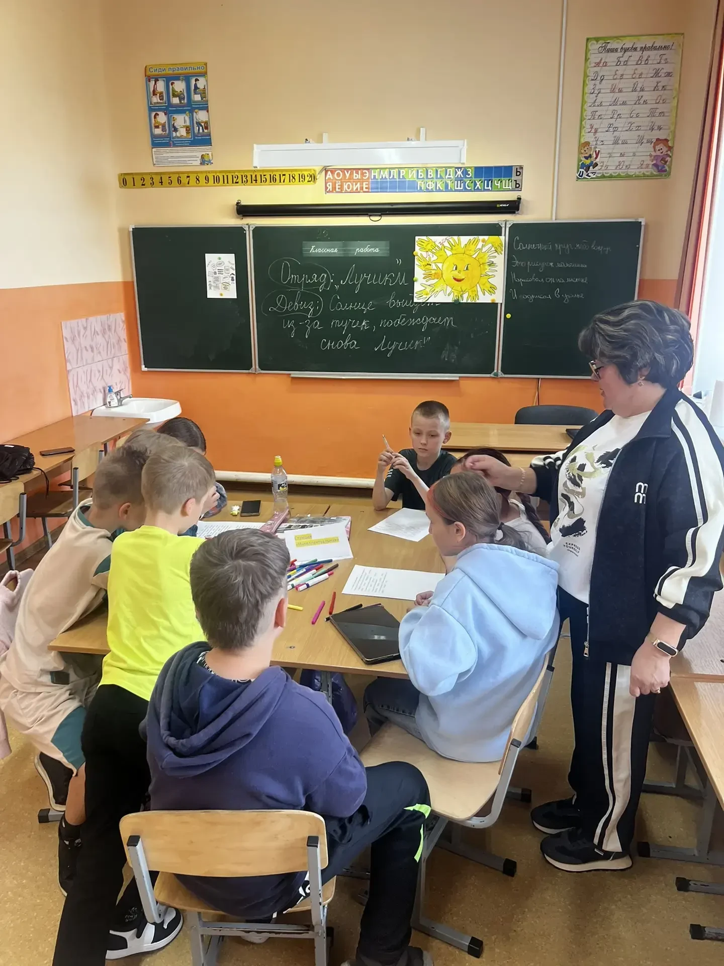 💫 День эрудиции в лагере «Дружба»: от викторин до игр наших бабушек!
Сегодняшний день объединил умс