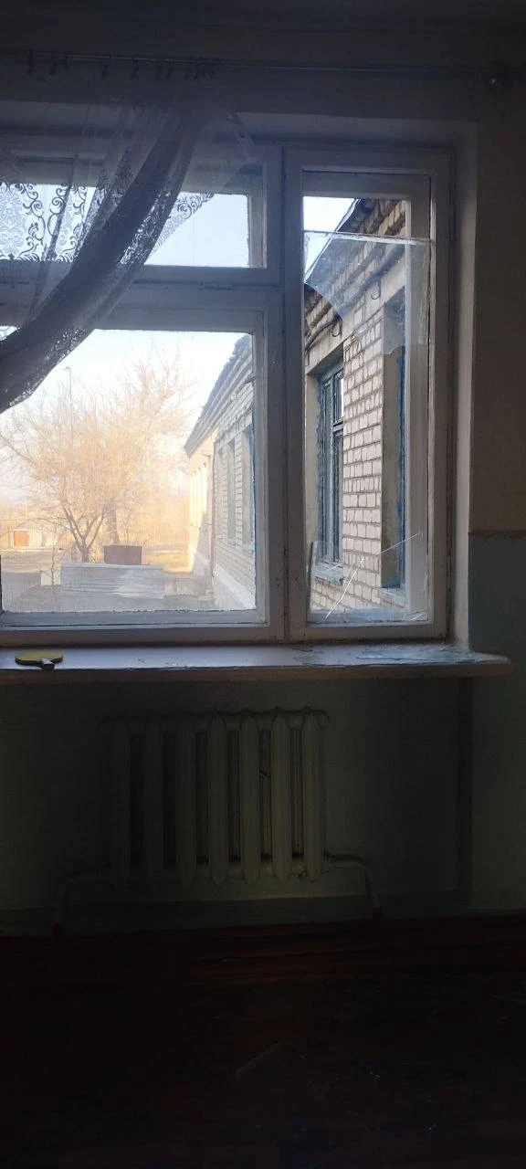 Сегодня ночью ВСУ атаковали нашу республику. Вражеские БПЛА ударили по 3 муниципалитетам.  В селе Вл