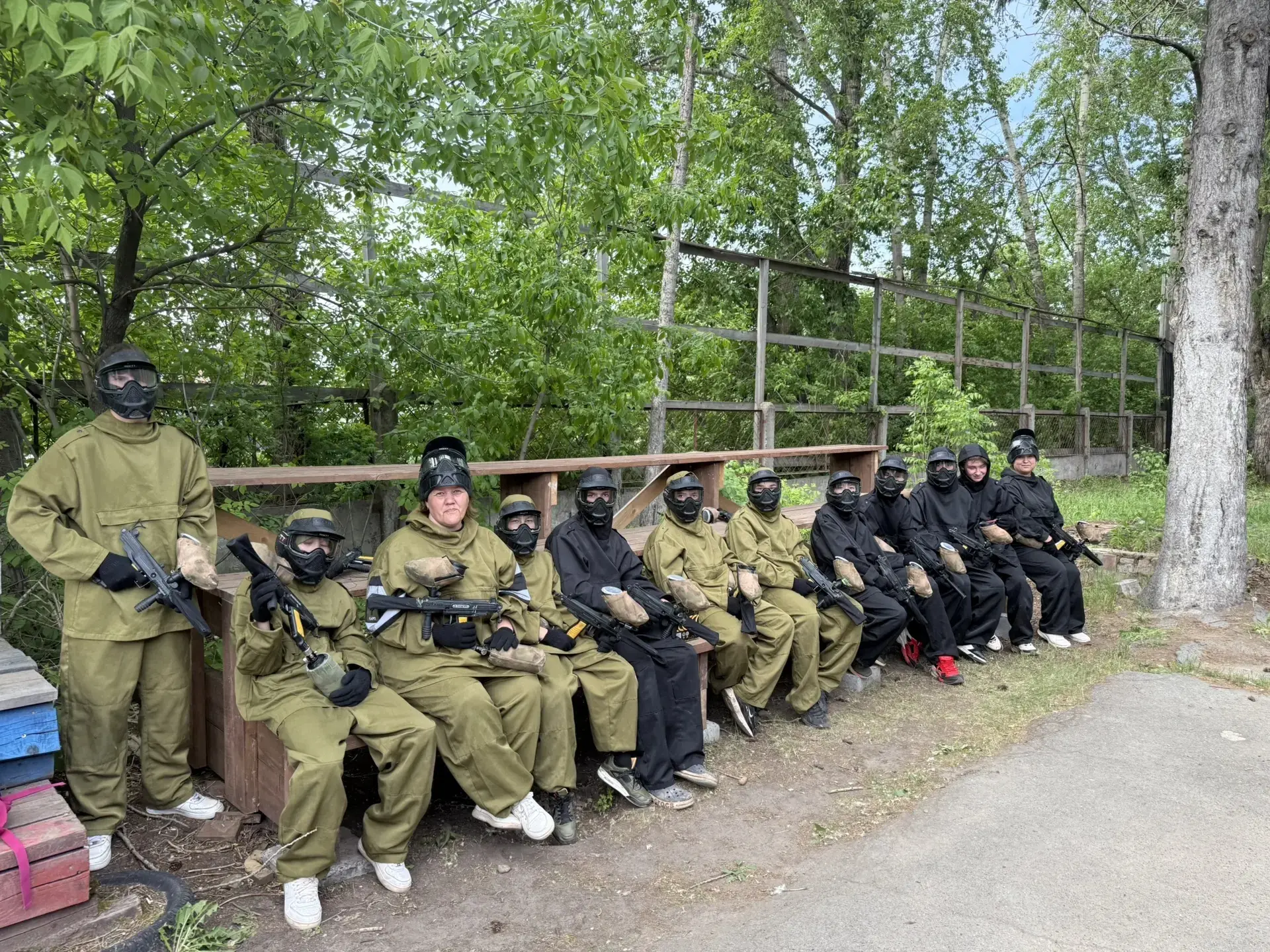 ФИНАЛ УЧЕБНОГО ГОДА ПО-КРУПНОМУ💥

🔥Учебный год официально закрыт, и 8 «А» класс знает, как отметит