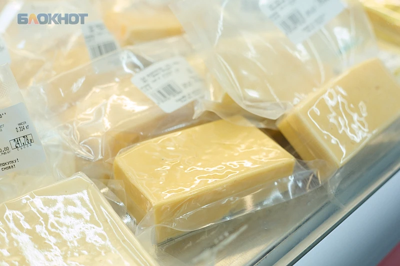 Санкционный сыр из Великобритании и Греции нашли в продуктовом магазине Ставрополя

Молочную продукц