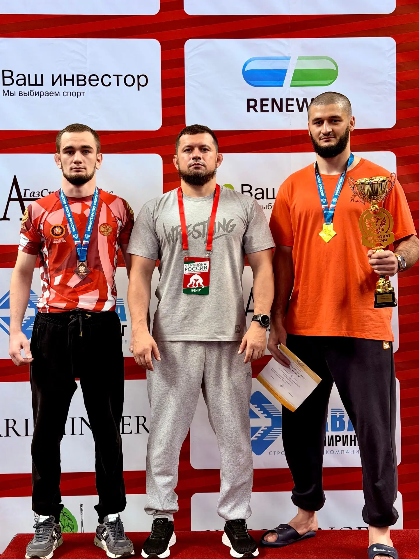 В Новосибирске прошел чемпионат России по грэпплингу и грэпплингу-ги. В соревнованиях п...