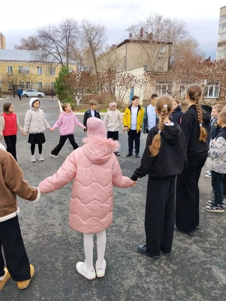 В начальной школе День здоровья выдался по-настоящему активным и звонким. Здесь стартовали интеракти