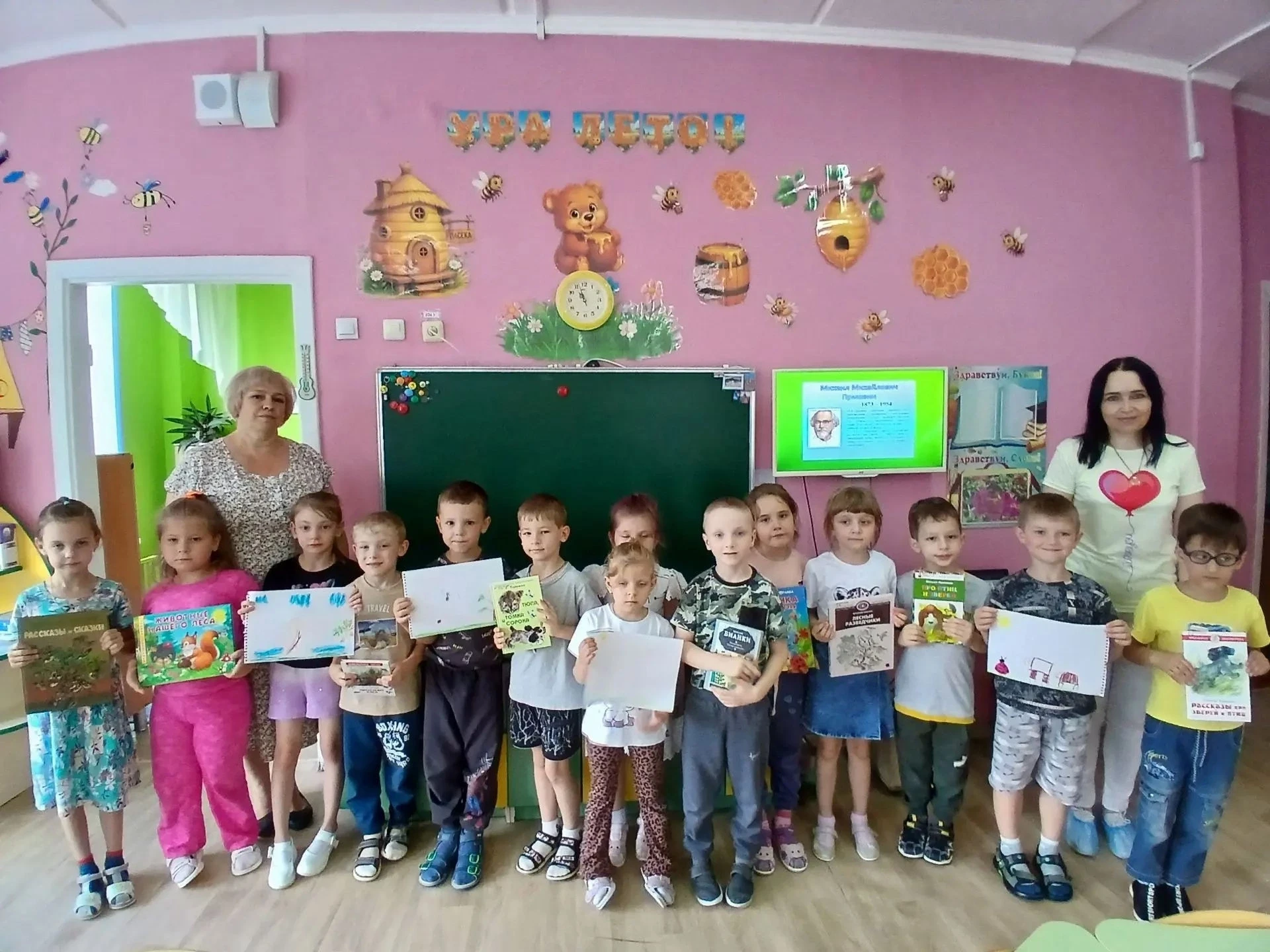 Сотрудники детской модельной библиотеки-филиала №1 имени Е. А. Благининой организовали для ребят наш