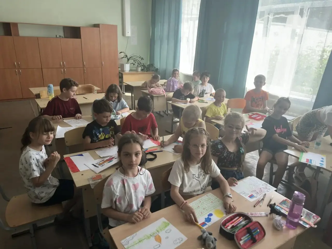 🏫 ШКОЛА №38

"РОДИНОЙ ГОРЖУСЬ!"

12 июня в нашей стране ежегодно отмечается государственный праздни