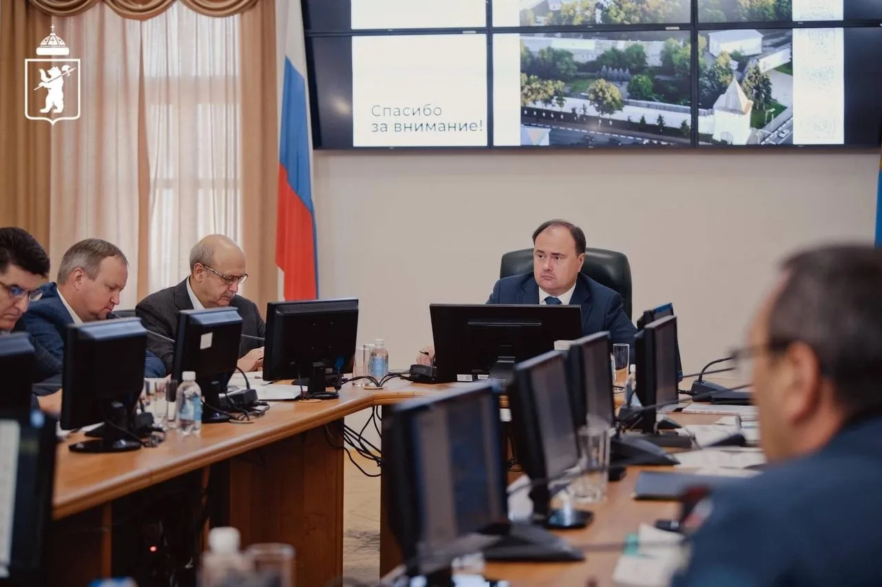 ⚡️ Началась прямая трансляция открытого совещания мэра

Сегодня представители подведомственных учреж