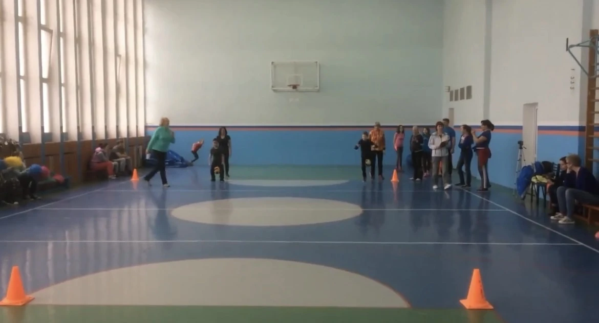 🤸‍♂️⚽️ Кто в семье главный форвард? Кто лучший вратарь? А кто самый громкий болельщик? У нас все — и