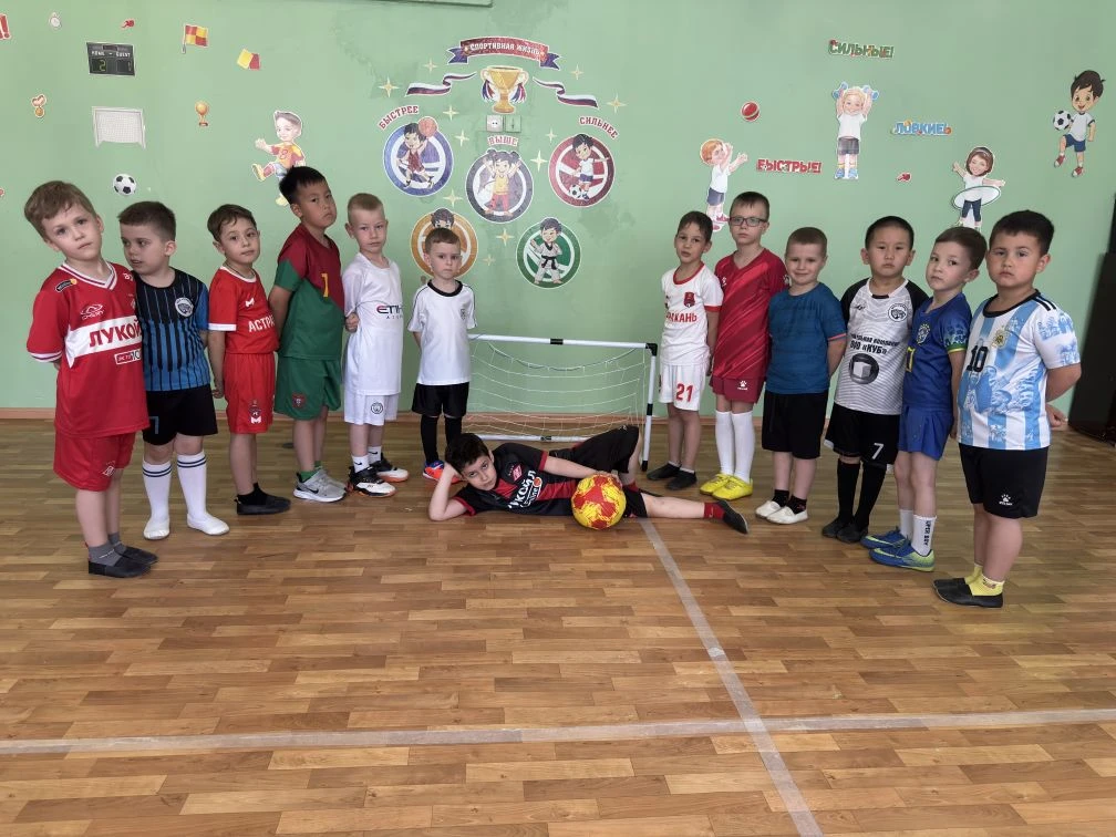 ⚽️🌟 Звёздочки футбола зажгли в нашем детском саду! ⚽️🌟
