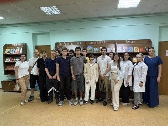 💉В Центральной городской библиотеке прошел круглый стол на тему «Наркотики-путь в никуда». 
 
👉🏻В