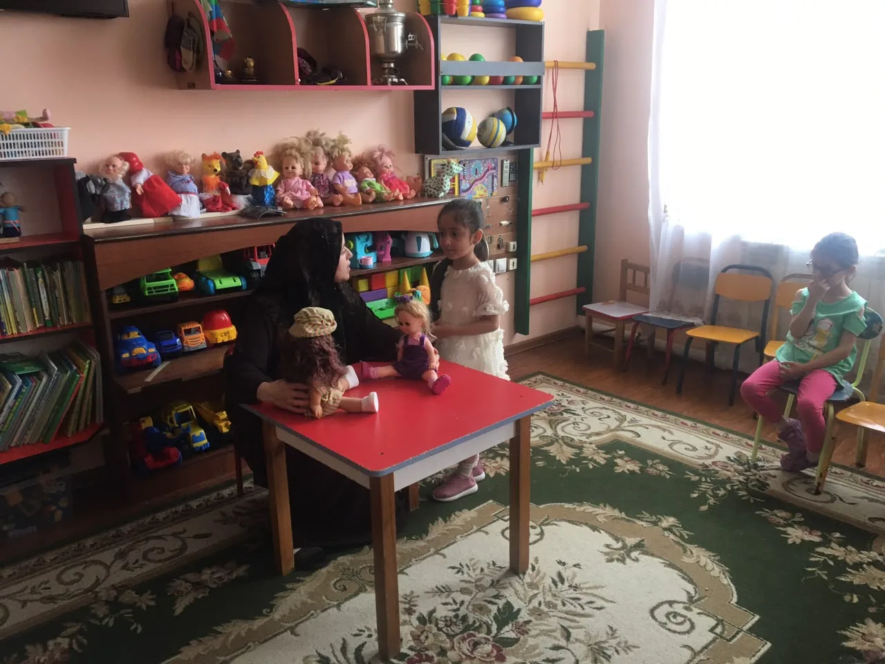 Проблемная ситуация -«Как помирить поссорившихся подруг».
Средняя группа "Солнышко 🌞".
Воспитатель: