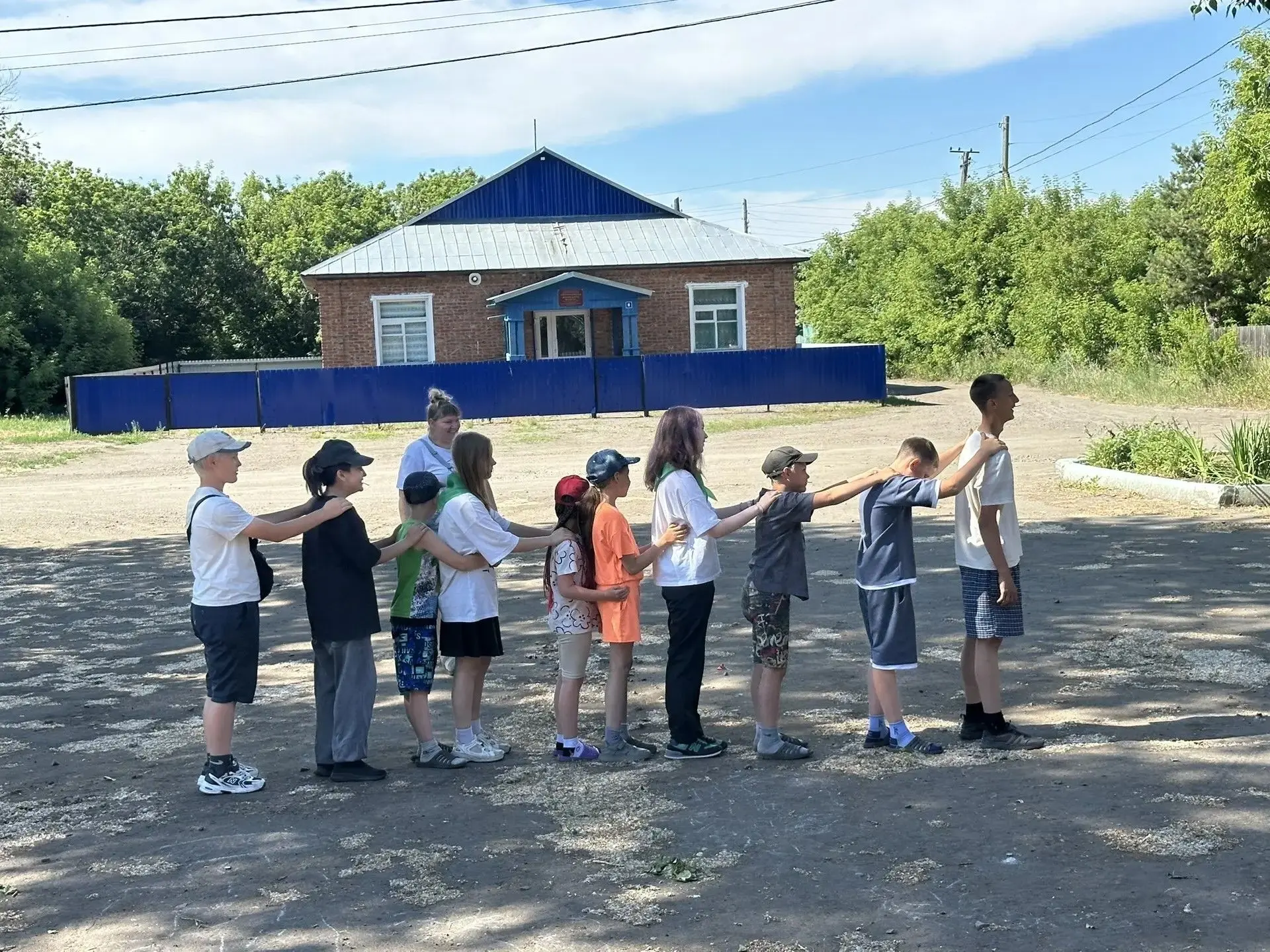 Школьный летний лагерь: пятый день полон ярких впечатлений!☀️

Сегодня, в нашем пришкольном лагере, 