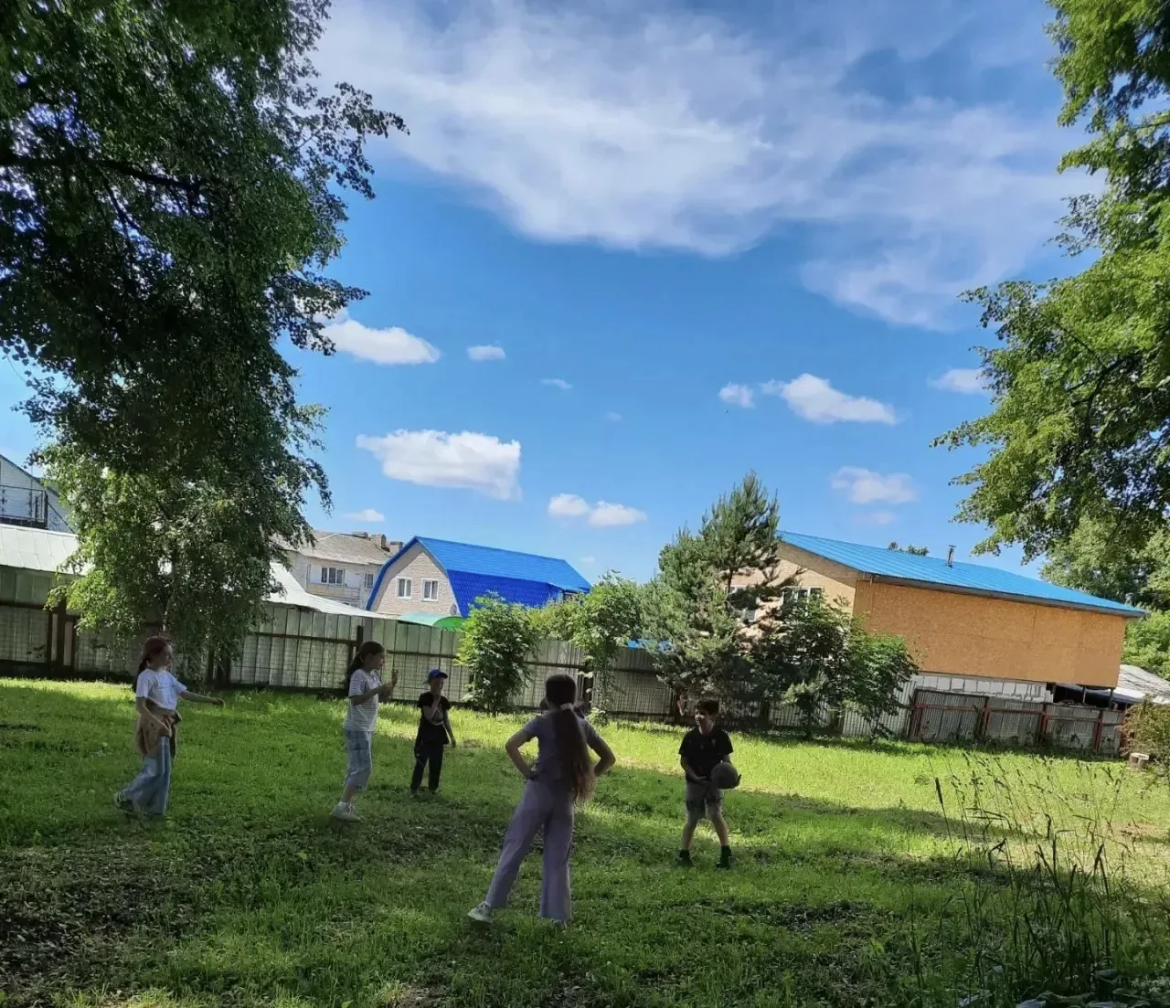 Школьный лагерь продолжает свою работу!

Ребята Берендеевского центра образования весело и продуктив