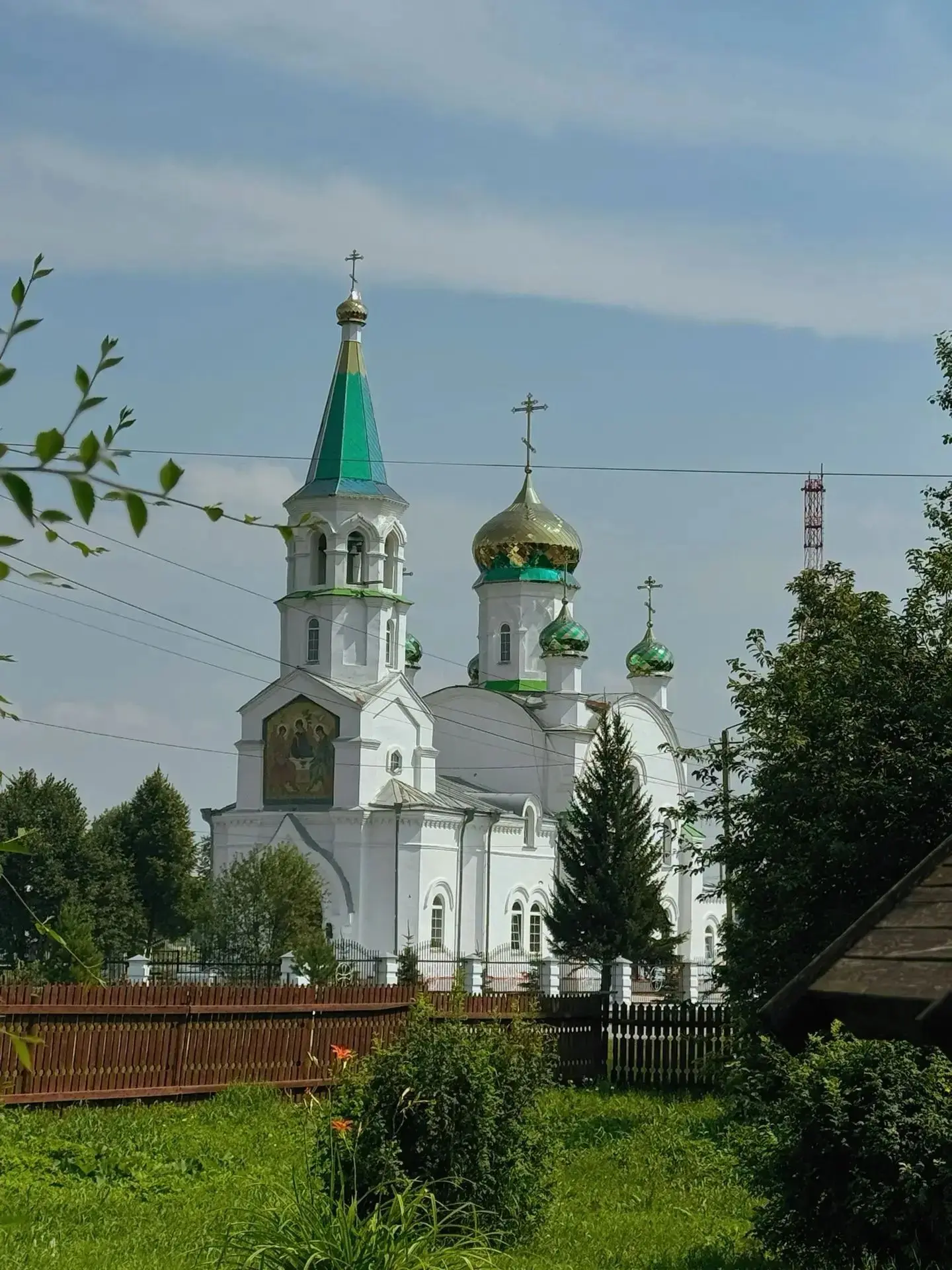 Сегодня мы отмечаем важную дату - 170 лет со дня образования прихода храма Святой Троицы. В празднич