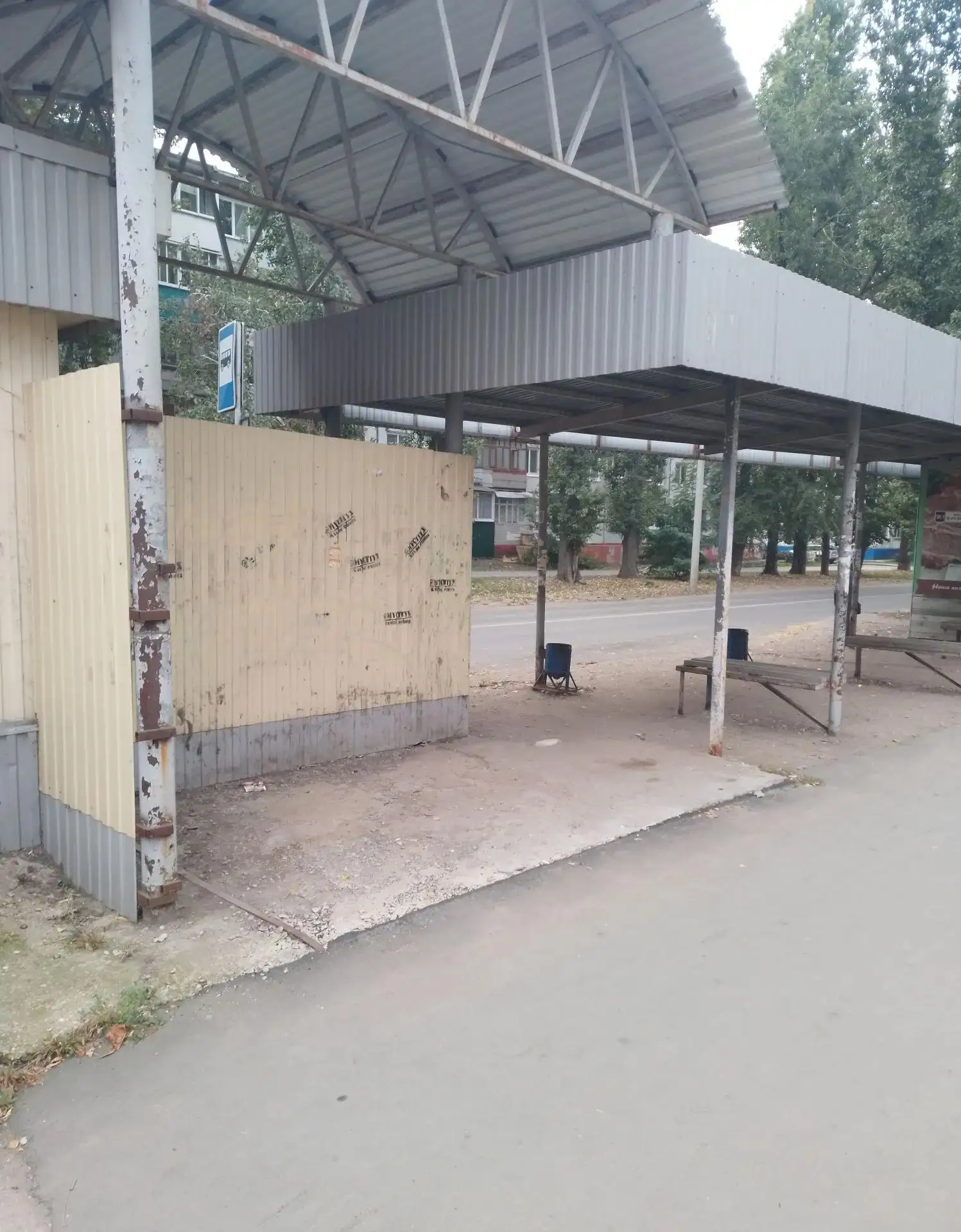 Незаконный торговый объект демонтировали в Балаково недалеко от старой пожарки