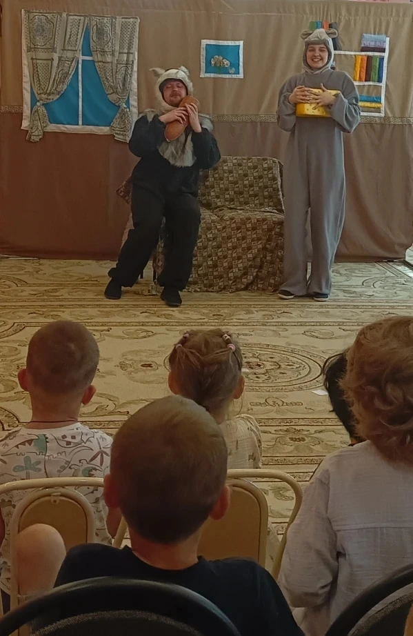 Сегодня в нашем детском саду артисты театра "Душа" показали спектакль «Мудрая мышь». Эт...