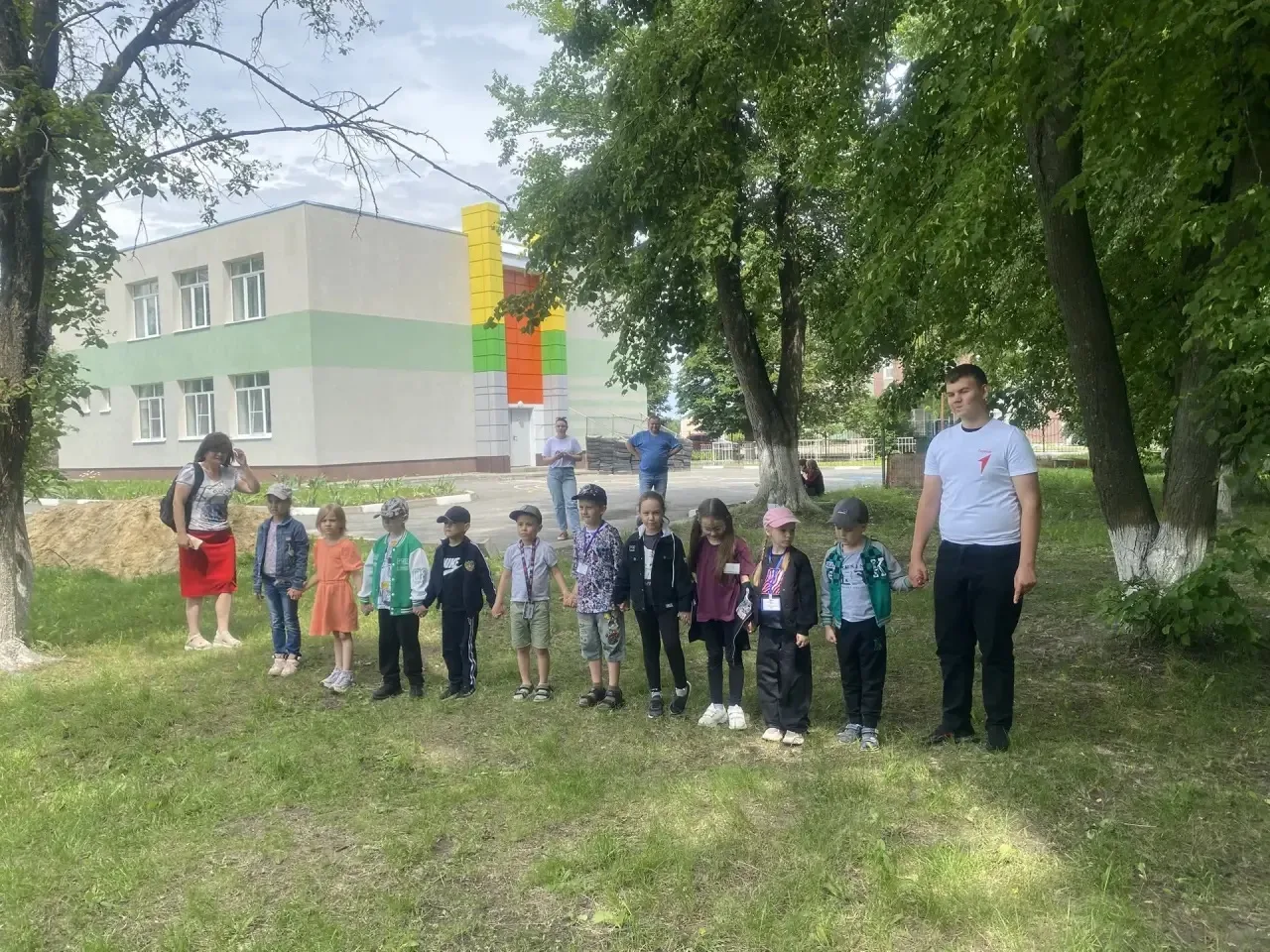 😉ДЕНЬ ПЕРВЫХ в лагере «Солнышко»! 🥳☀️

❤️10 июня наш пришкольный лагерь провёл «День Первых» — ярк